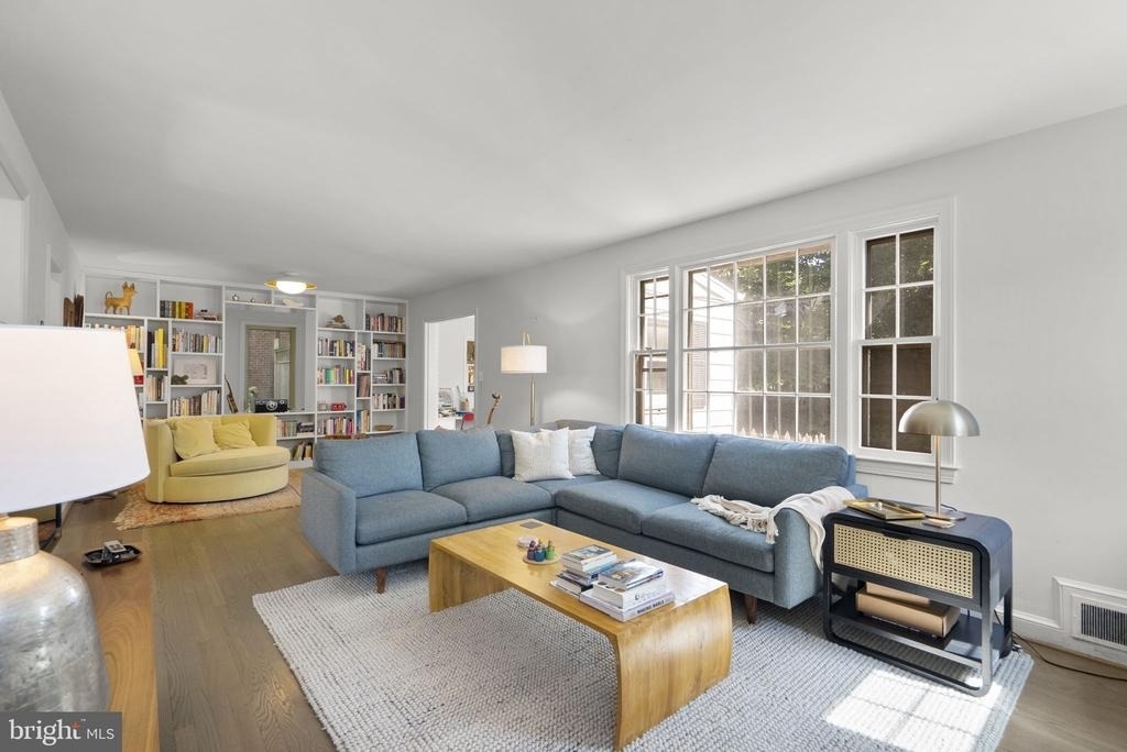 9311 Woodland Drive - Photo 5