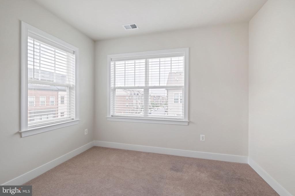 143 Rubens Drive - Photo 21