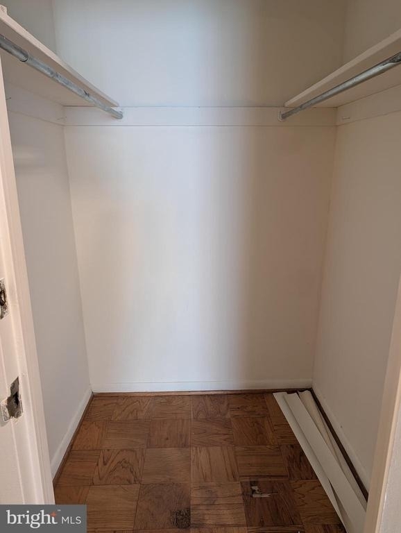 10401 Grosvenor Place - Photo 21