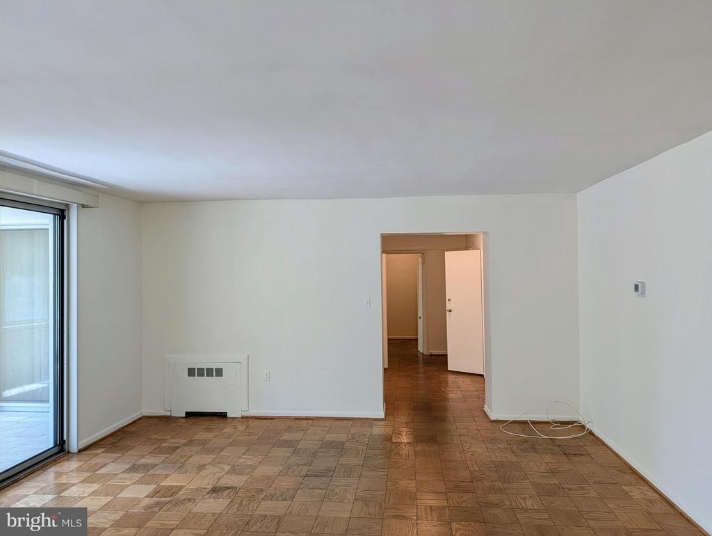 10401 Grosvenor Place - Photo 25