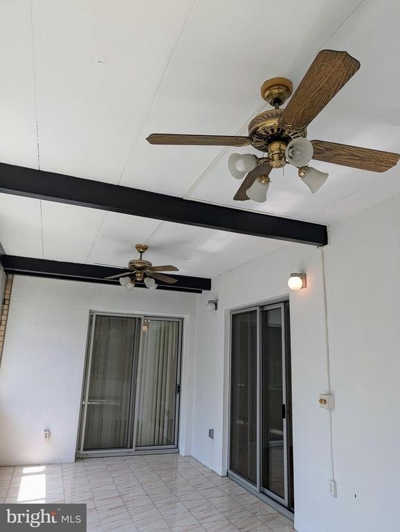 10401 Grosvenor Place - Photo 30