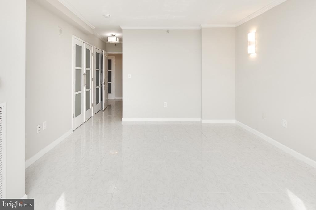 7111 Woodmont Avenue - Photo 16