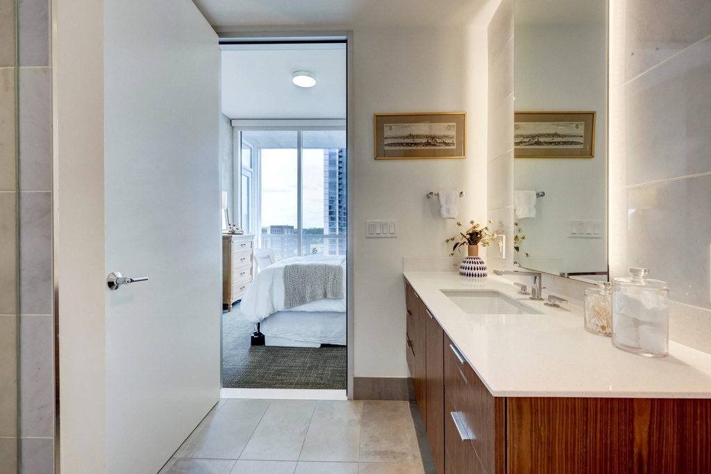 301 West Ave - Photo 7