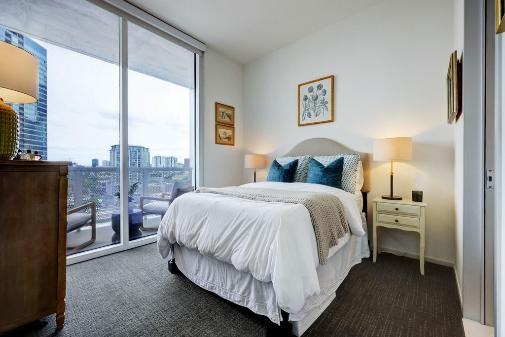 301 West Ave - Photo 6