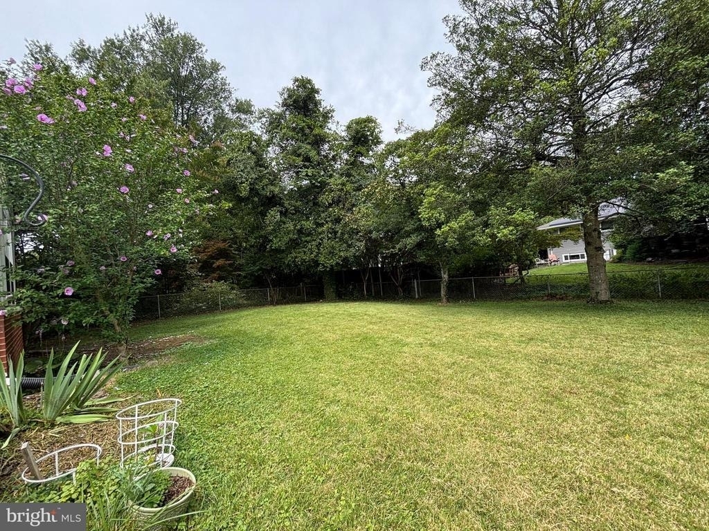 6009 Cheshire Drive - Photo 18