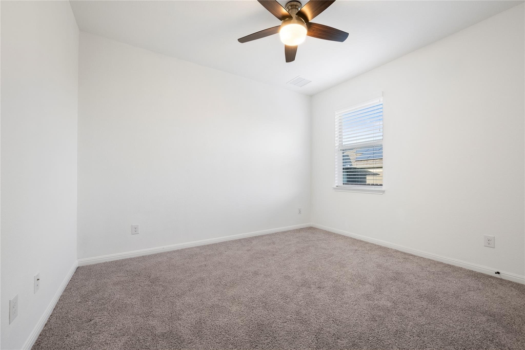 5146 Veranda Ter - Photo 7