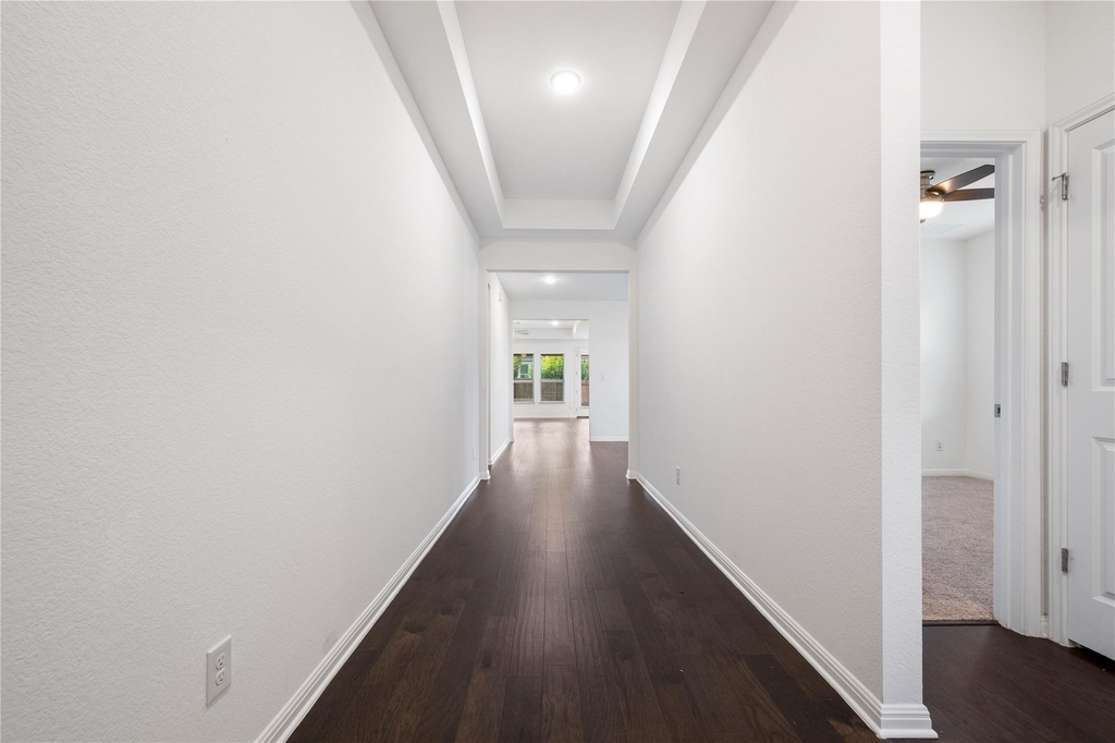 5146 Veranda Ter - Photo 4