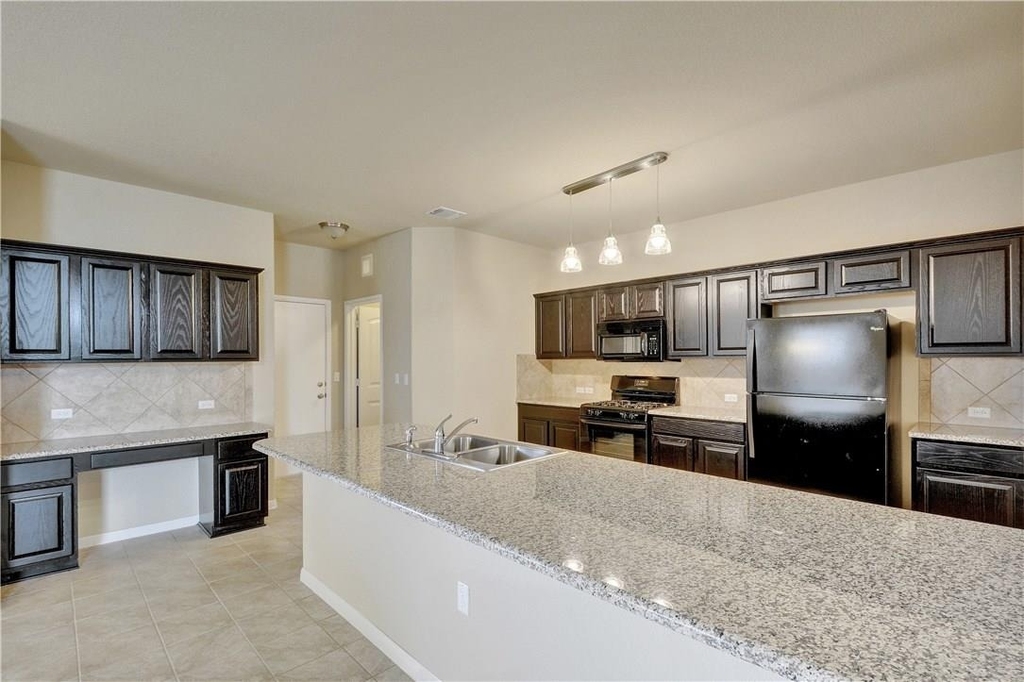 1412 Blake St - Photo 8