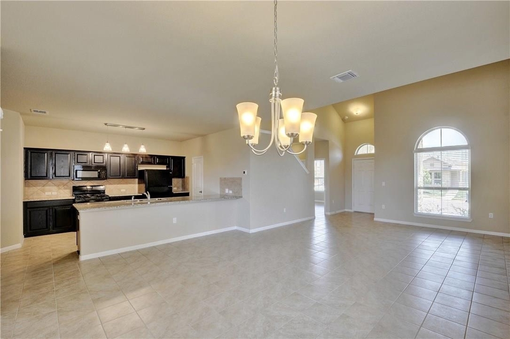 1412 Blake St - Photo 6