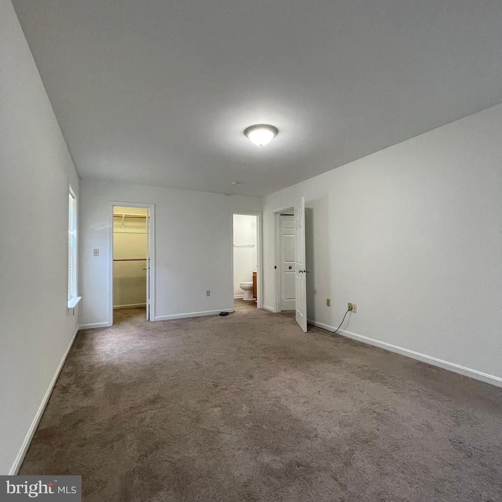 8346 Lincoln Drive - Photo 10