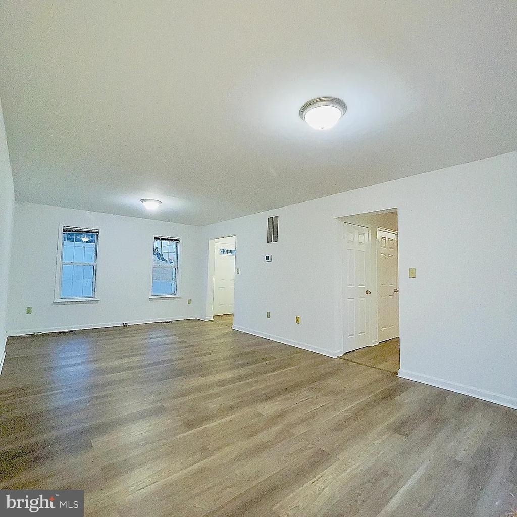 8346 Lincoln Drive - Photo 4
