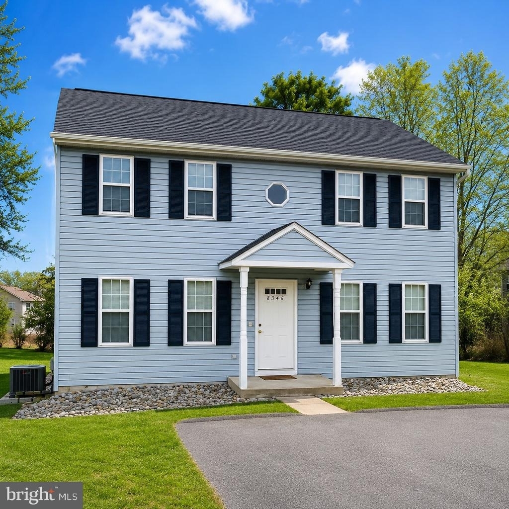 8346 Lincoln Drive - Photo 0