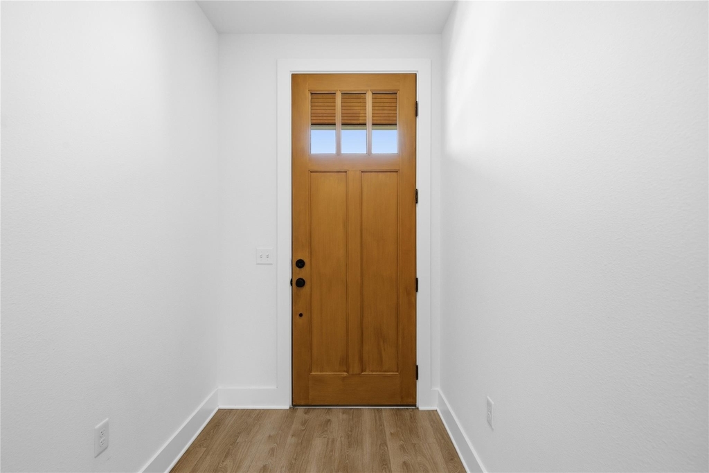 4704 Sunset Trl - Photo 1
