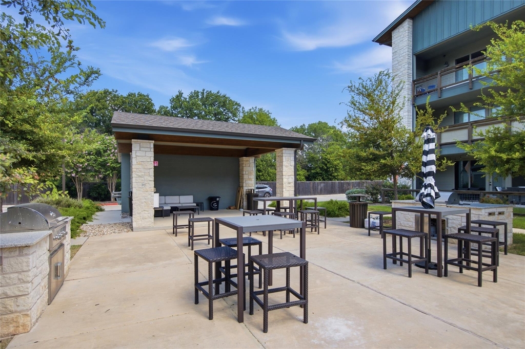 4704 Sunset Trl - Photo 37