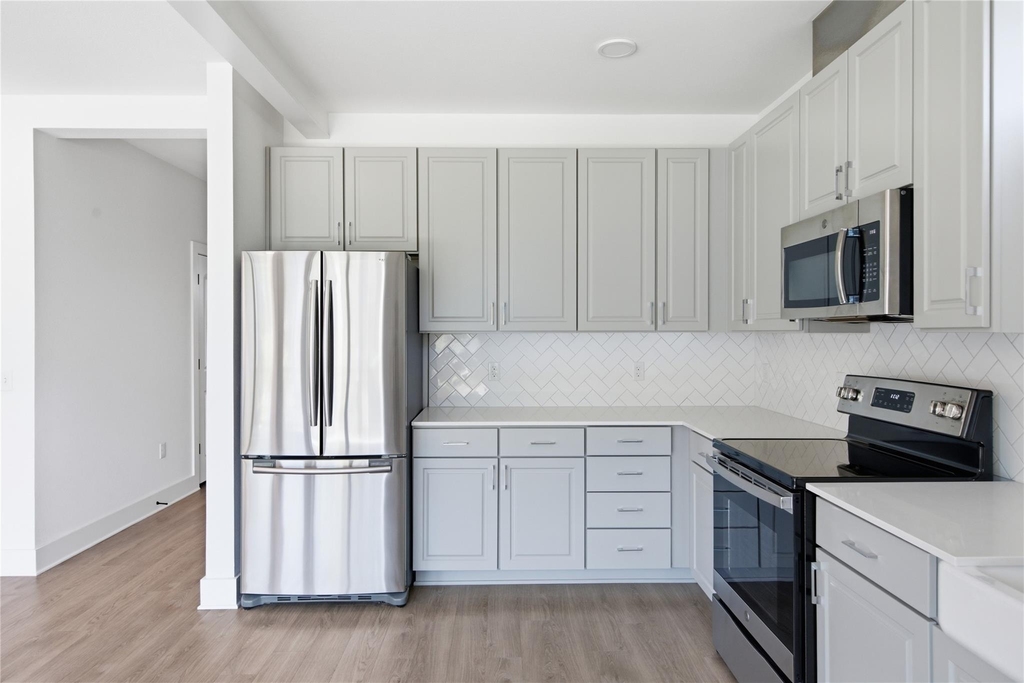4704 Sunset Trl - Photo 21