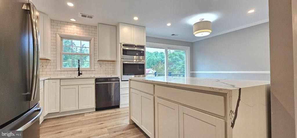 7538 Cherry Tree Drive - Photo 2