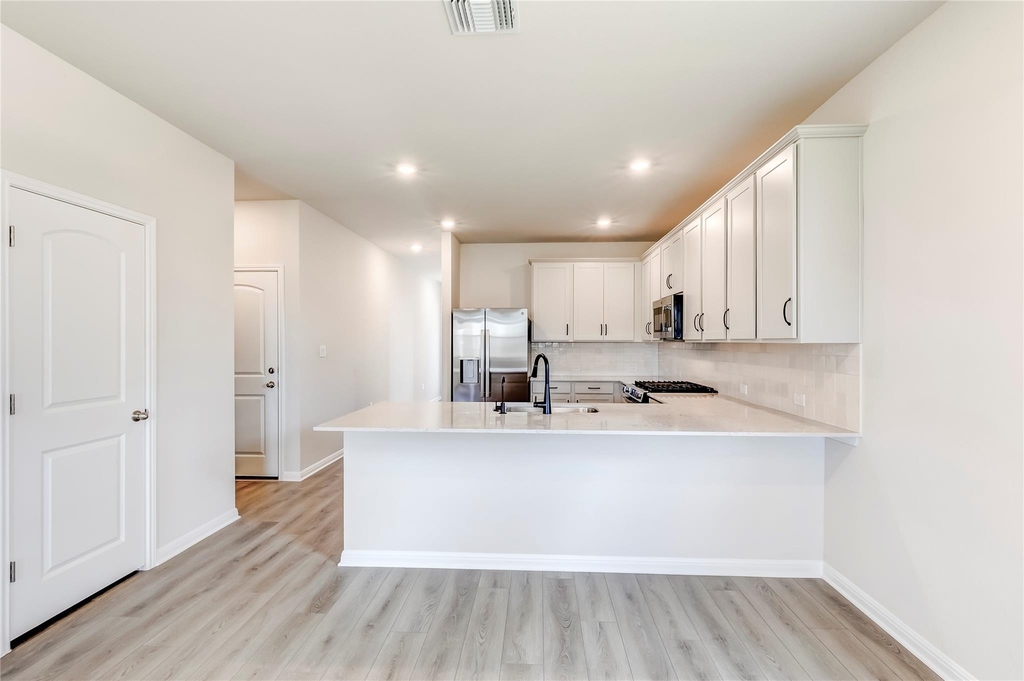 133 Silverleaf Spur - Photo 9