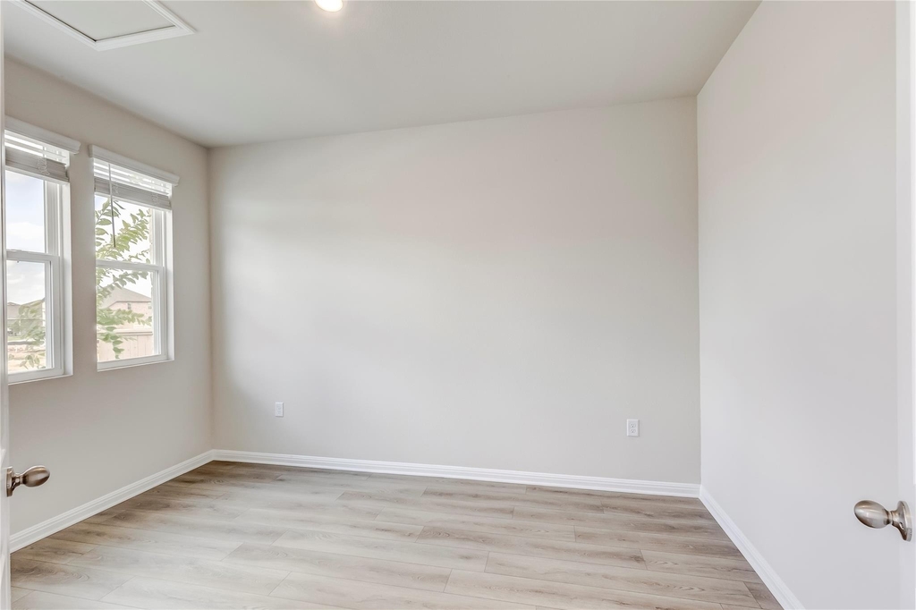 133 Silverleaf Spur - Photo 14