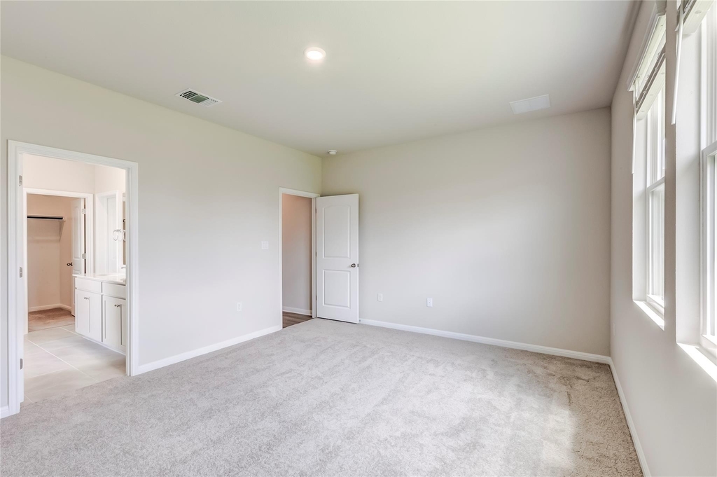 133 Silverleaf Spur - Photo 17