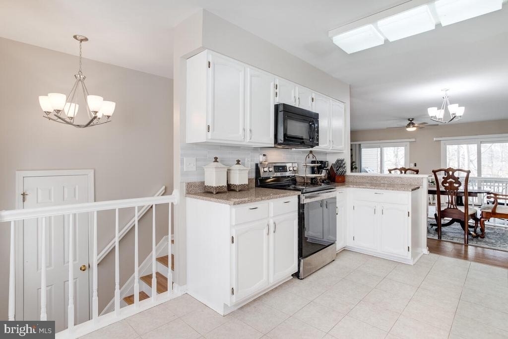 7263 Swan Point Way - Photo 8