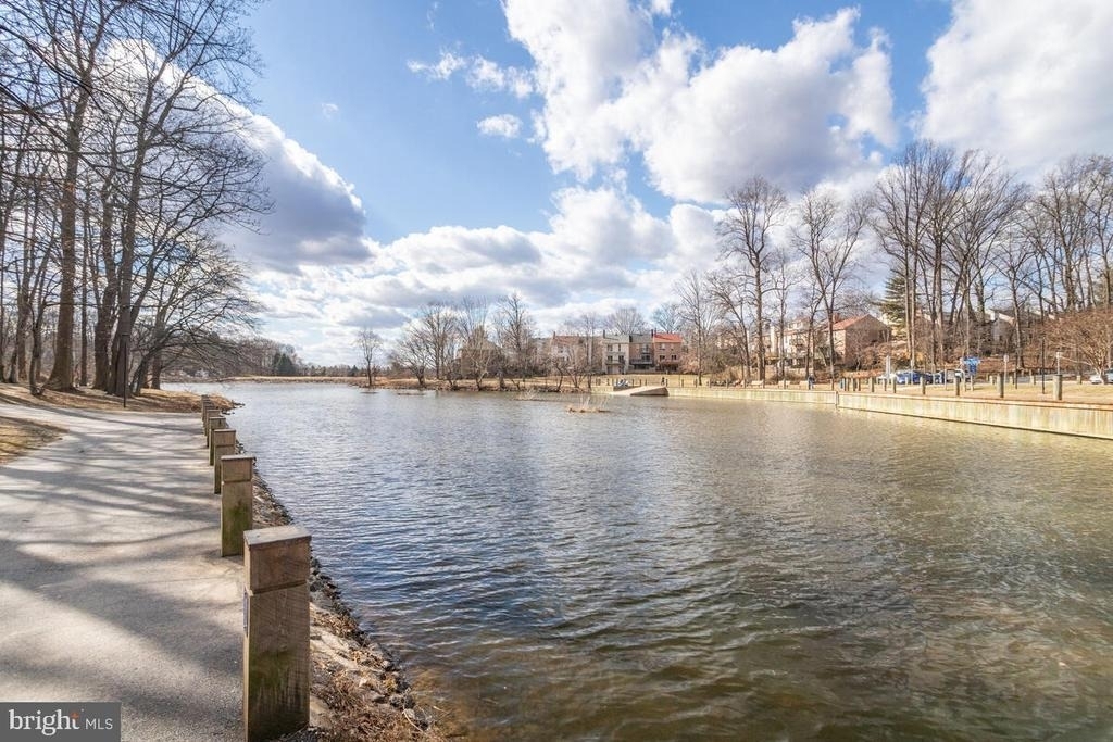7263 Swan Point Way - Photo 42
