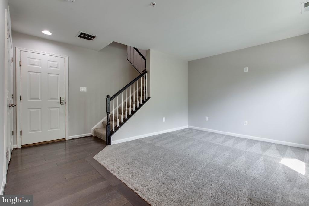 6227 Doctor Patel Drive - Photo 4