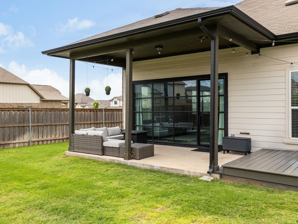 453 Arrowhead Vine St - Photo 23