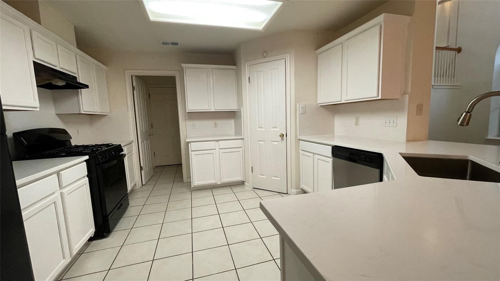5320 Mabry Ct - Photo 5