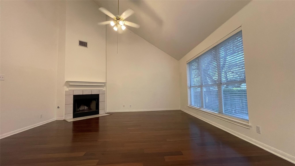 5320 Mabry Ct - Photo 2