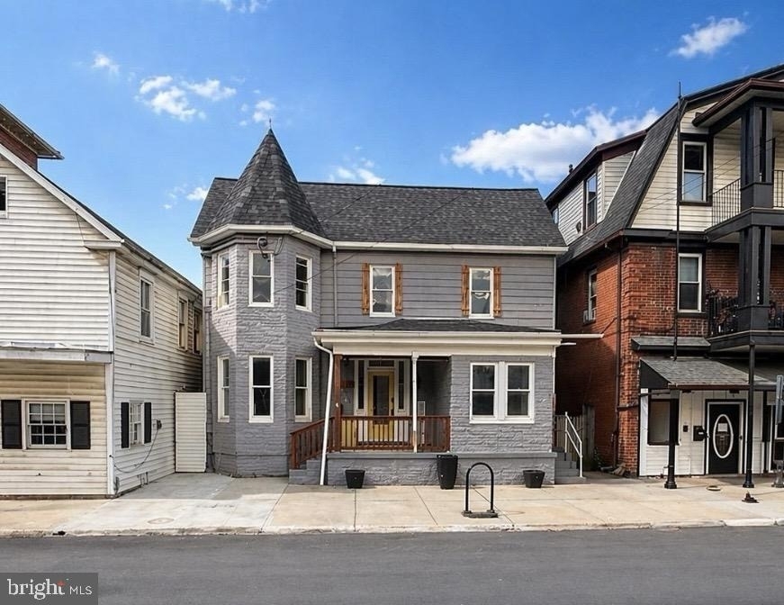 8 S Maple Avenue - Photo 0