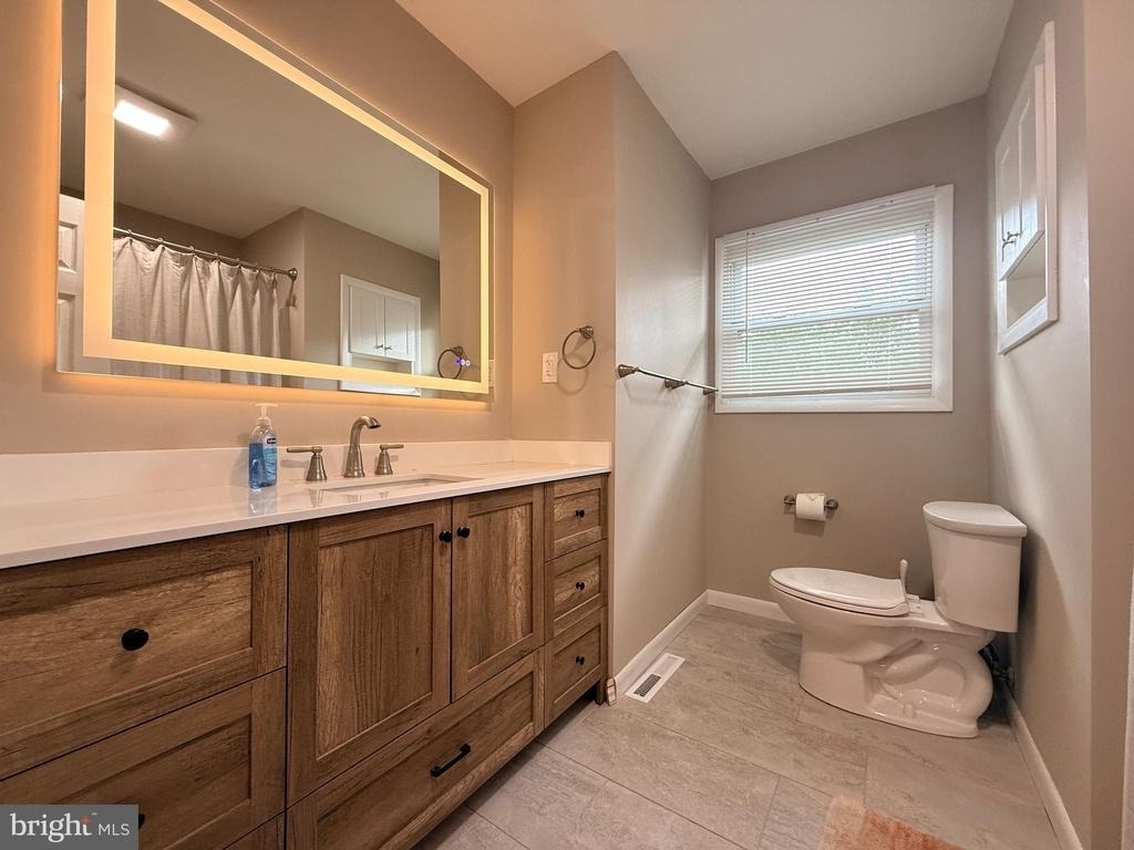 316 Queen Street - Photo 5
