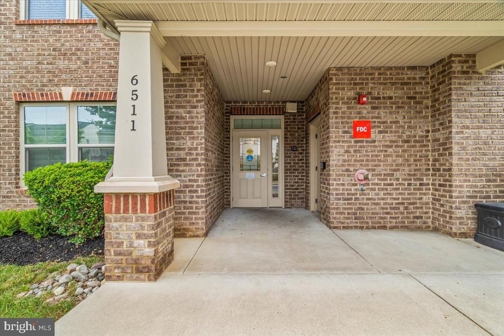 6511 Walcott Lane - Photo 3