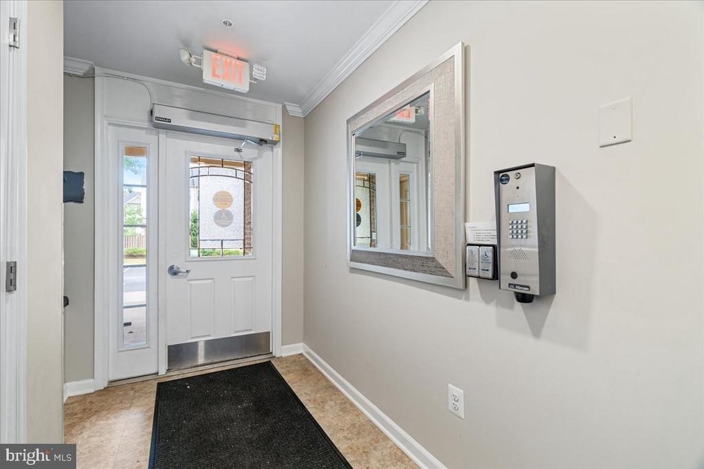 6511 Walcott Lane - Photo 4