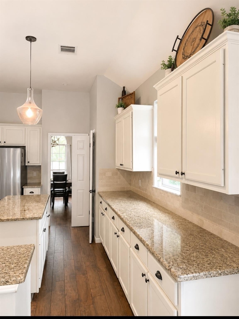 2304 Kristen Ln - Photo 6