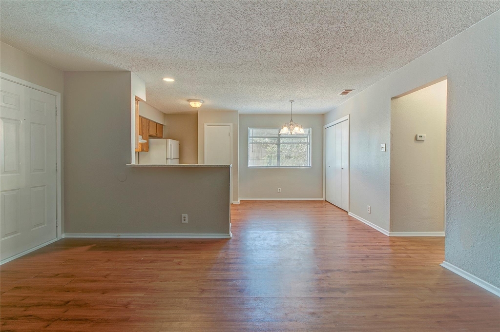 400 Hedgewood Dr - Photo 6