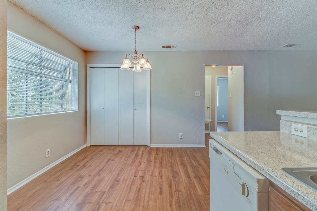 400 Hedgewood Dr - Photo 12