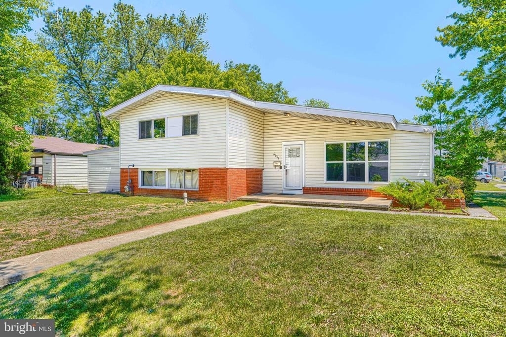 6901 Chippewa Drive - Photo 1