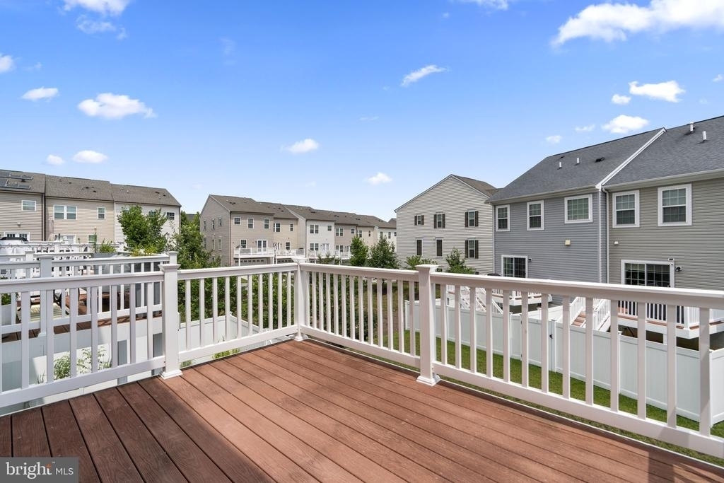 9442 Adelaide Lane - Photo 32