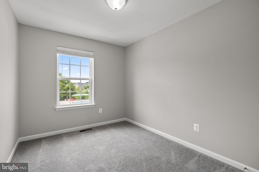 9442 Adelaide Lane - Photo 18