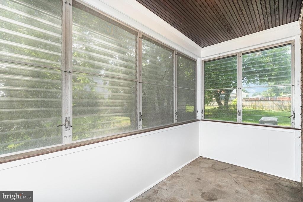 6301 Liberty Road - Photo 11