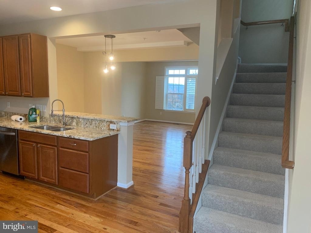 9325 Paragon Way - Photo 18