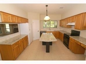211 Thomas Oaks Dr - Photo 2
