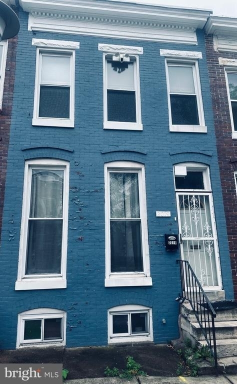 2019 Rayner Avenue - Photo 0