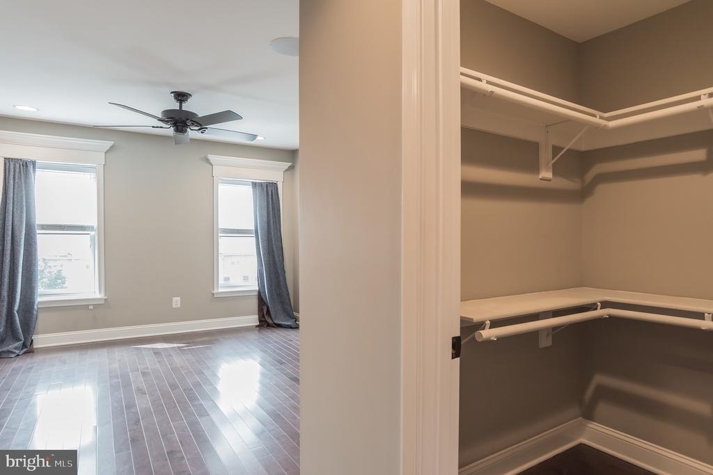 2038 Gough Street - Photo 13