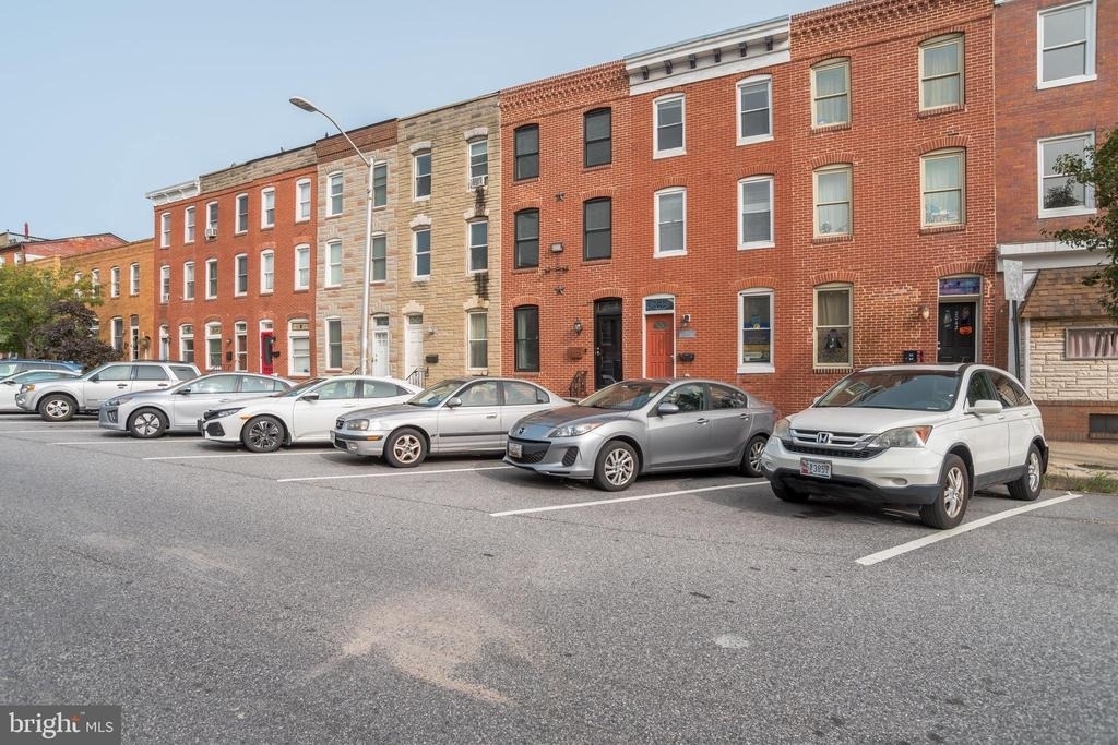 2038 Gough Street - Photo 1