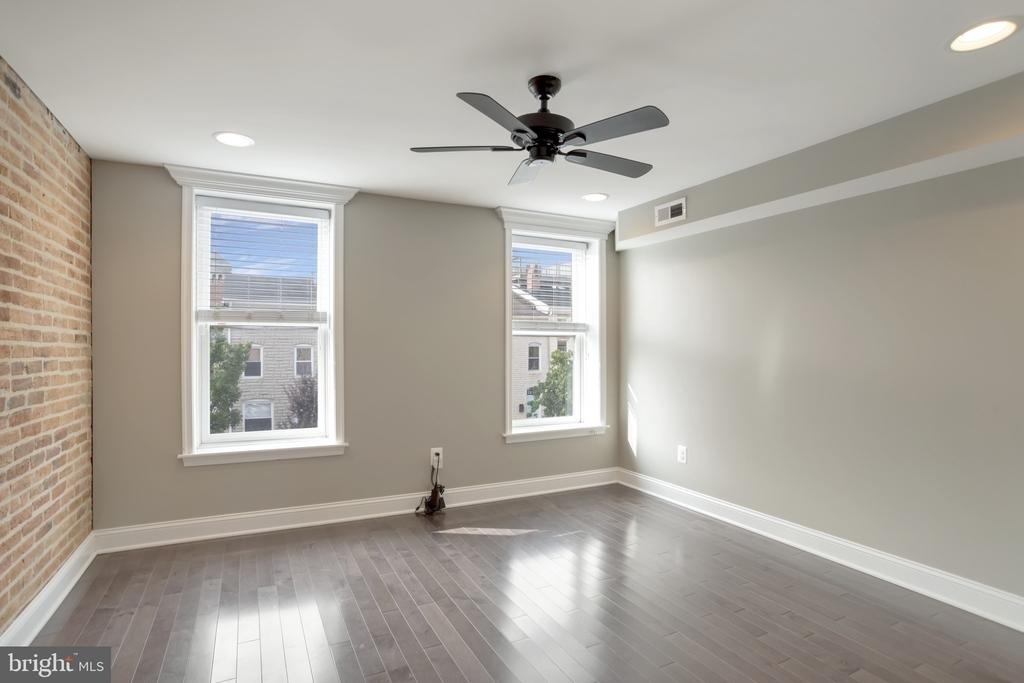 2038 Gough Street - Photo 12
