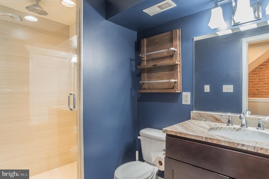 2038 Gough Street - Photo 18