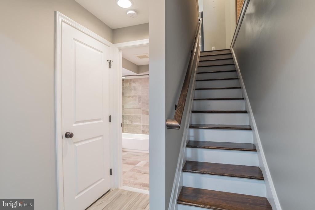 2038 Gough Street - Photo 21