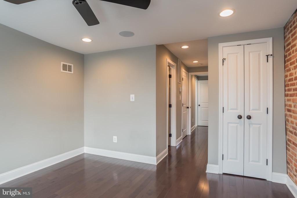 2038 Gough Street - Photo 11