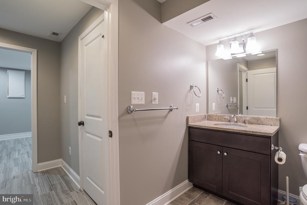 2038 Gough Street - Photo 23